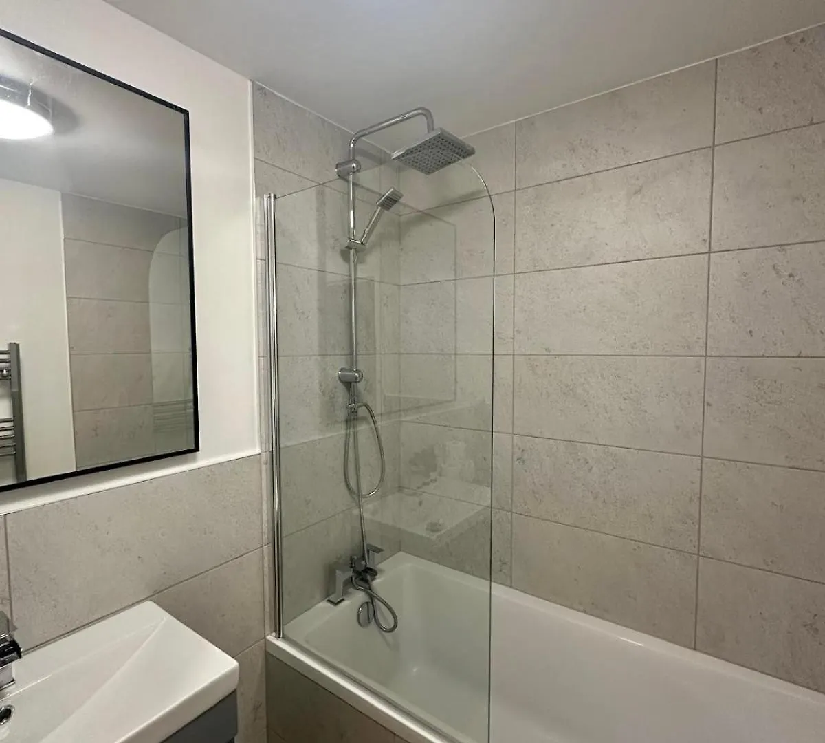 Holyrood Central Apartment Edinburgh